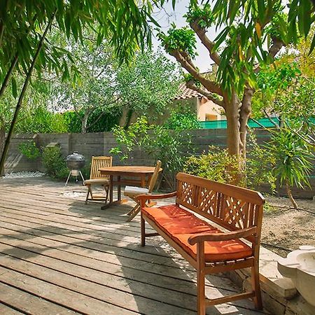 Hotel les Aromatiques à Villeneuve-lès-Avignon Extérieur photo